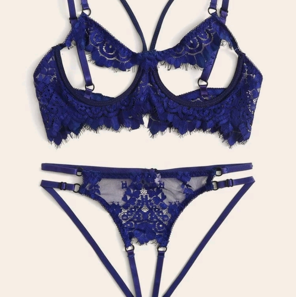 Bra and butt out panty